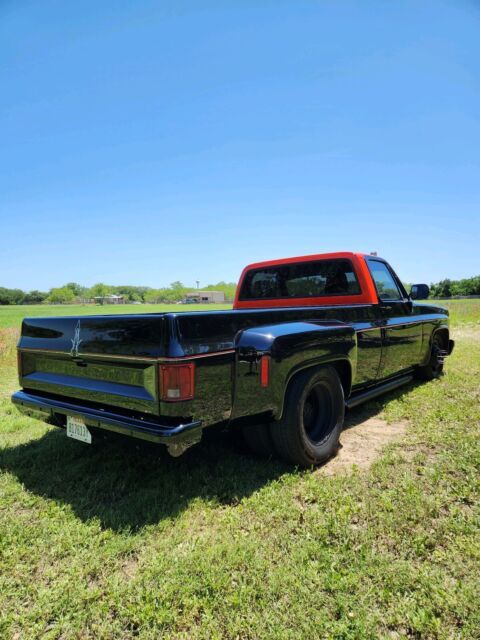 1982 gmc c3500 pickup black rwd automatic