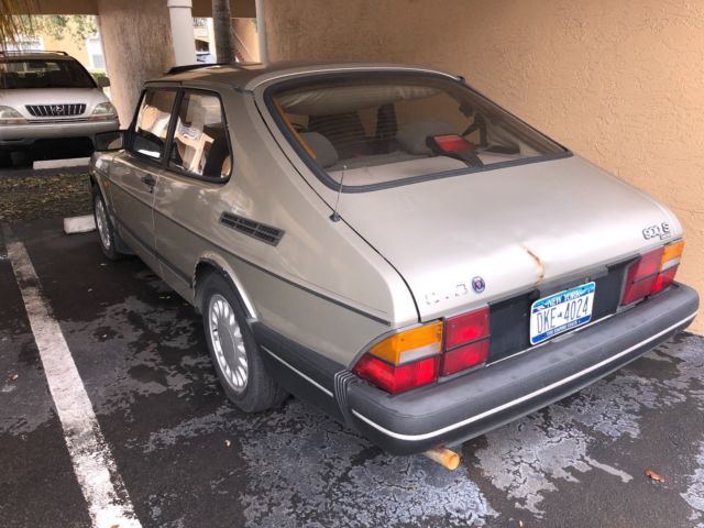 saab 900 s low milege all original 1991