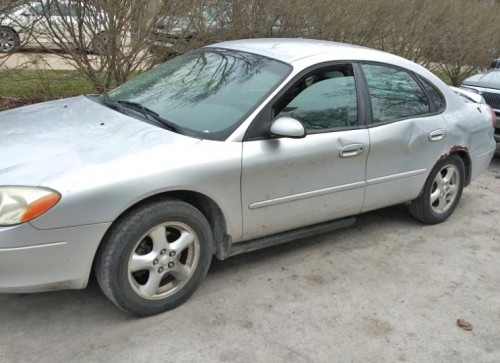 2003 ford taurus se in michigan by owner