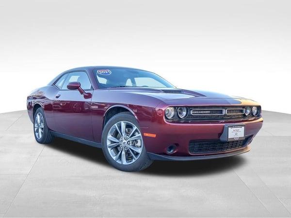 2021 dodge challenger in milwaukee, wisconsin