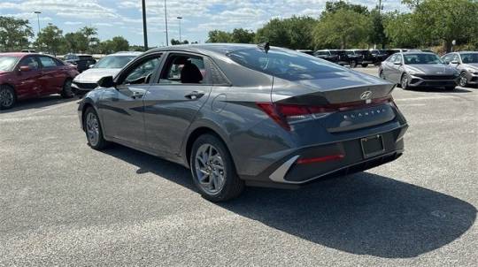 2024 Hyundai Elantra