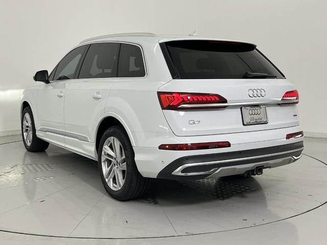 2021 audi q7 55 premium plus