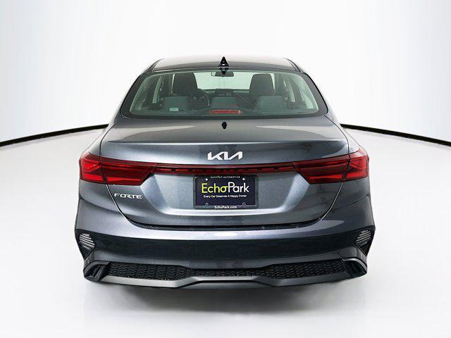 2024 kia forte lxs