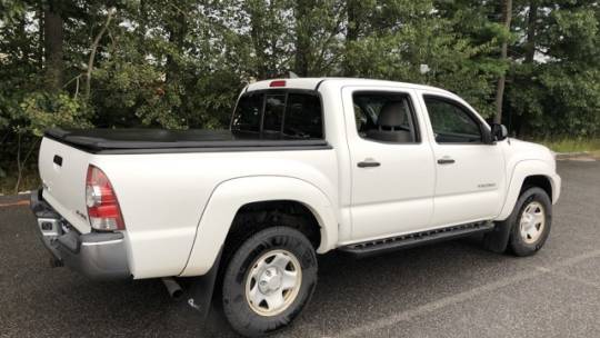 2015 toyota tacoma base