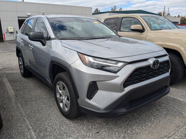 2023 toyota rav4 le