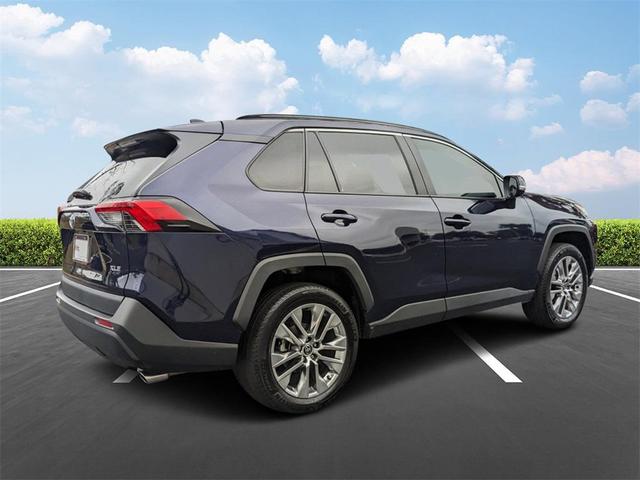 2021 toyota rav4 xle premium