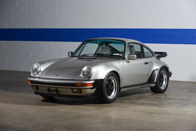 1985 porsche 911 carrera wide body