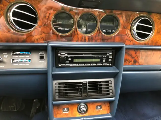 1985 rolls royce corniche silver