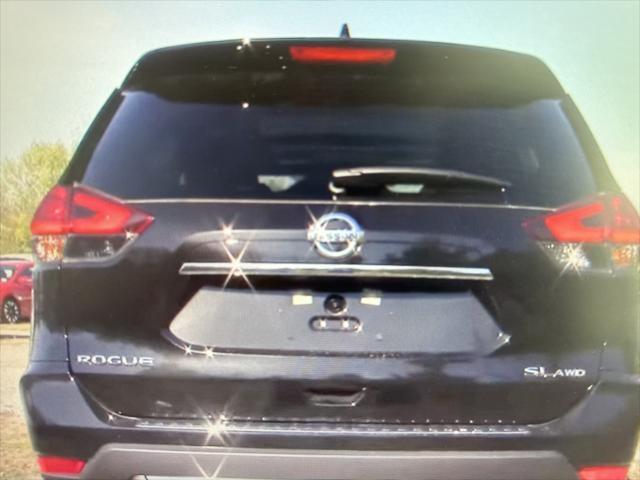 2017 nissan rogue sv
