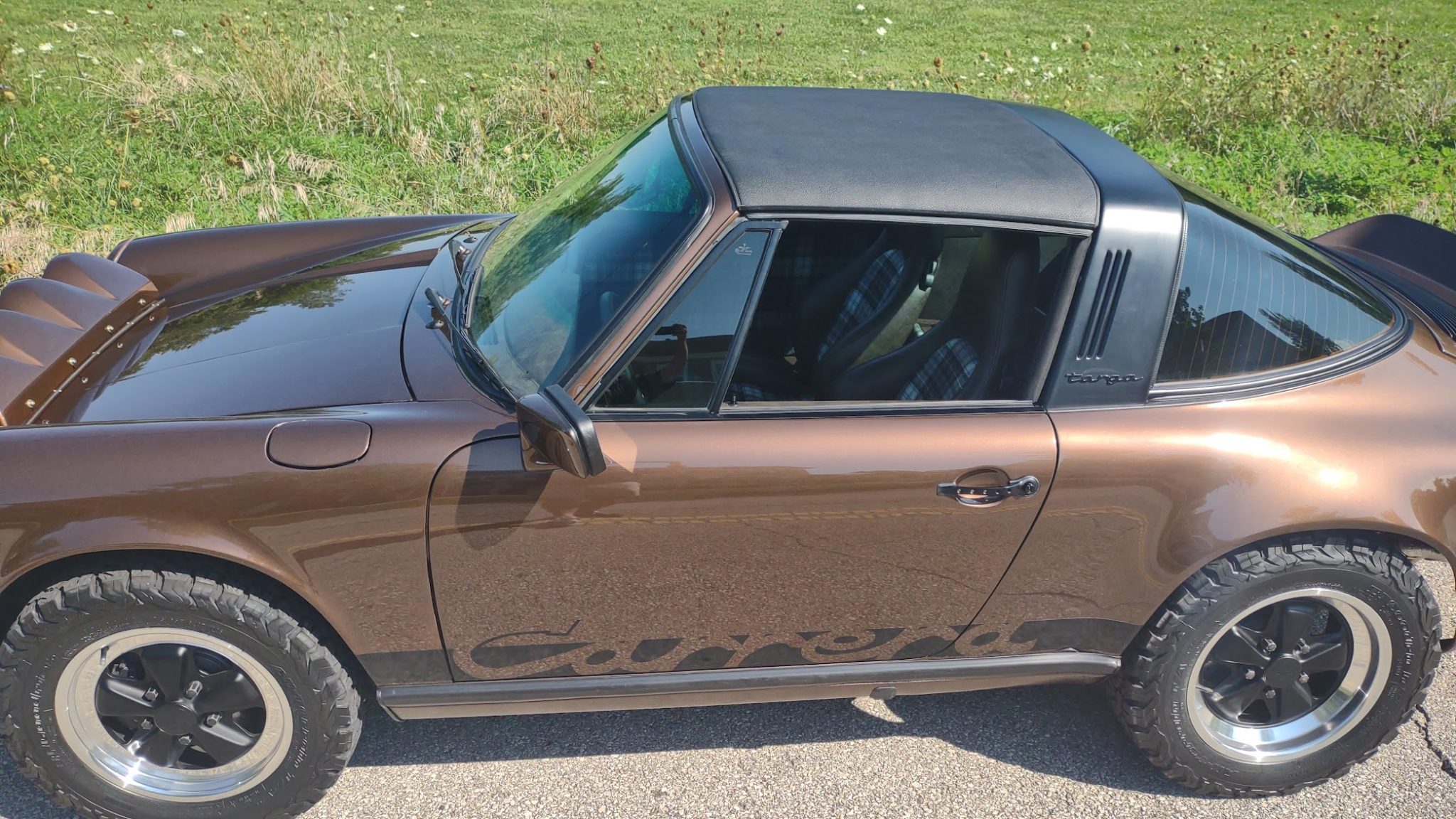 1985 porsche 911 carrera targa safari-style