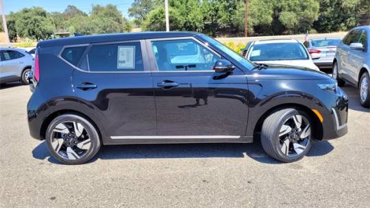2024 kia soul gt-line