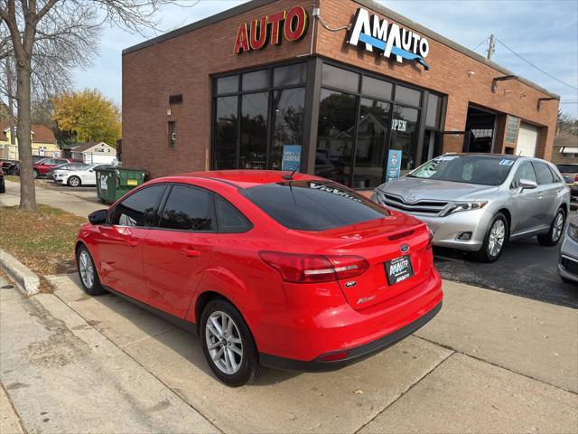 2017 ford focus se