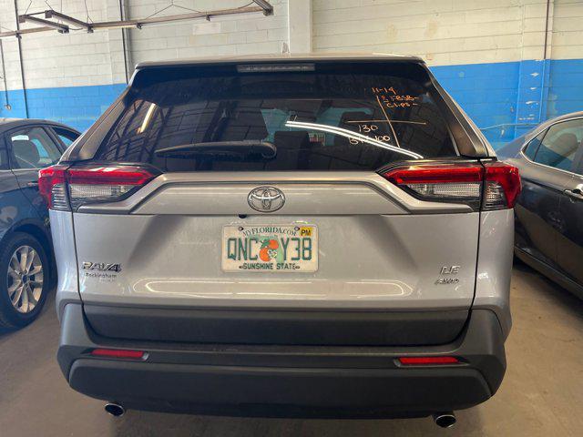 2019 toyota rav4 le