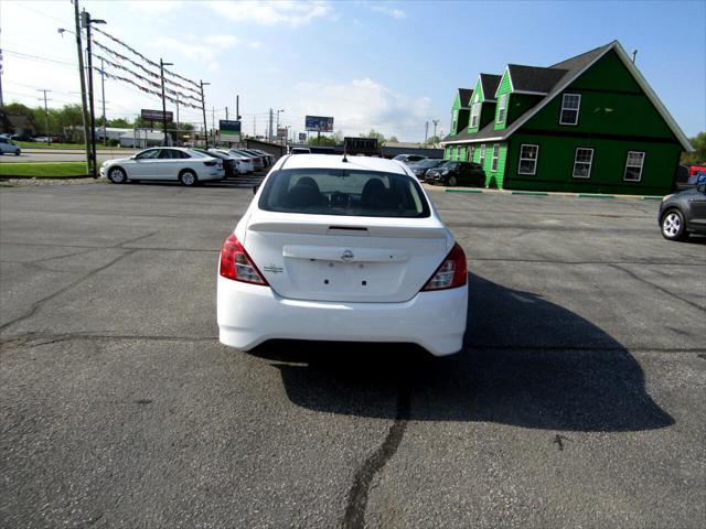 2019 nissan versa 1.6 s+
