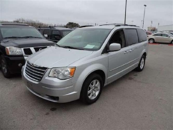 2009 chrysler town & country touring in san antonio, tx