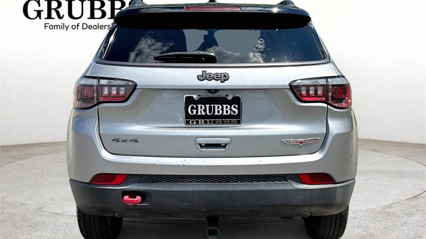 2020 jeep compass trailhawk