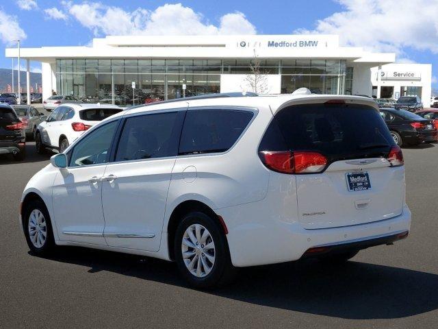 used 2018 chrysler pacifica touring-l medford, or 97504 for sale in medford, oregon