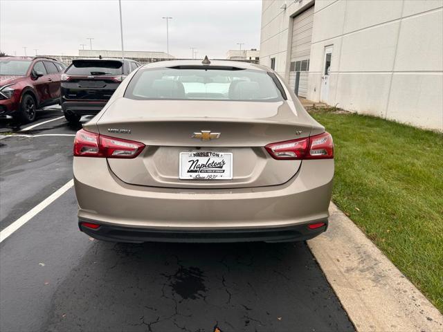 2022 chevrolet malibu fwd lt