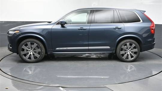 2024 Volvo XC90 t8 plus