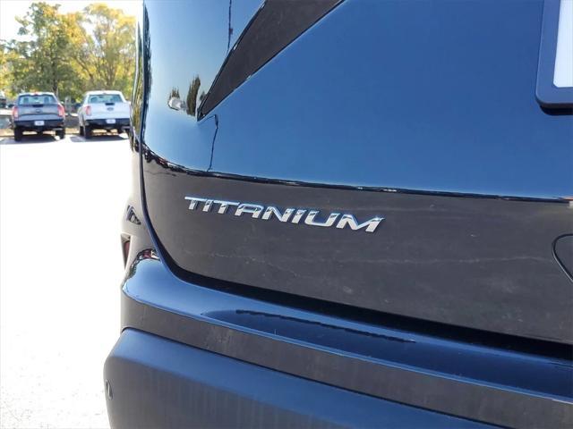 2022 ford edge titanium
