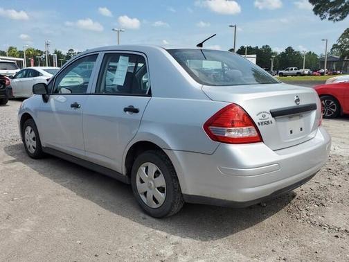 2011 nissan versa in saint louis, missouri