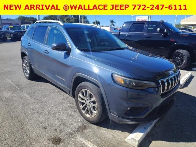 2021 jeep cherokee latitude lux