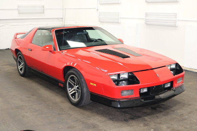 1987 red runs drives body inter vgood 305 4 spd auto!