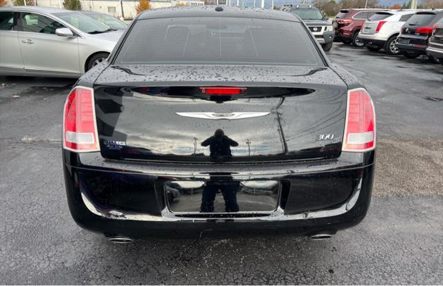 2013 chrysler 300 base