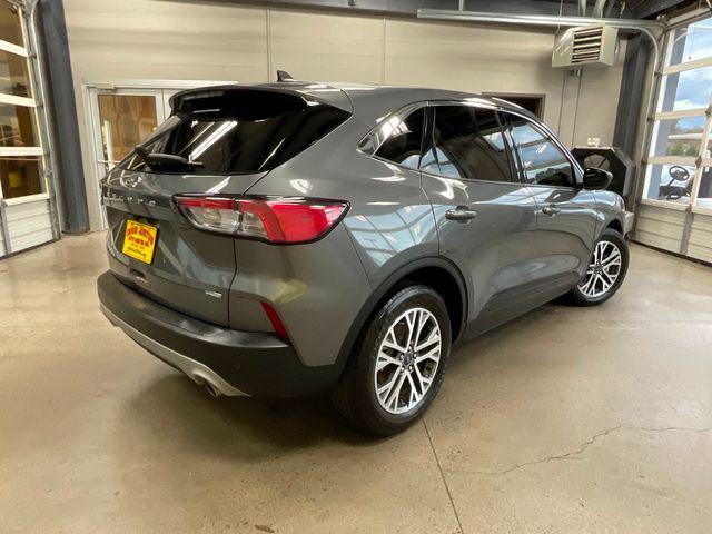 2022 ford escape sel