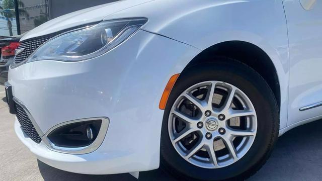 2020 chrysler pacifica touring-l