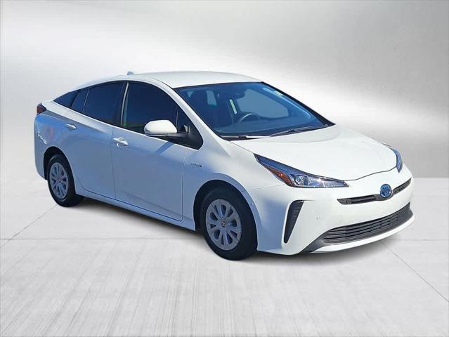 2021 toyota prius le