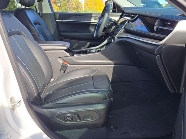 2022 jeep grand cherokee 4xe base