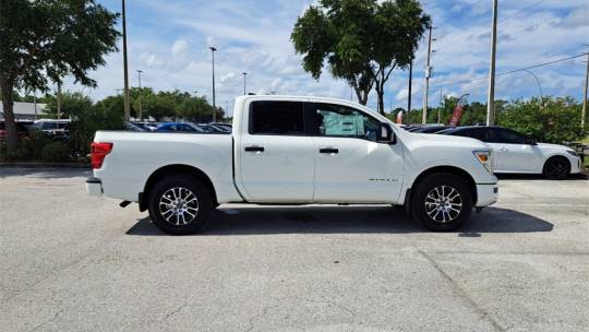 2024 Nissan Titan