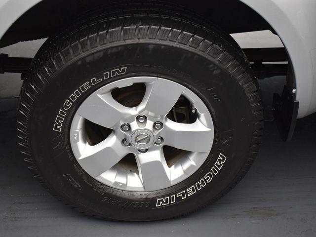 2013 nissan frontier sv