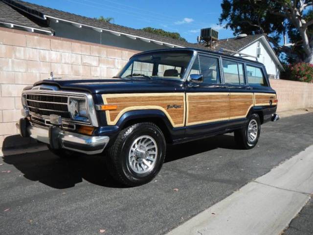 1990 jeep grand wagoneer base 4dr 4wd suv automatic 3-speed 4wd v8 5.9l gasoline