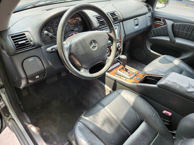 2002 mercedes-benz m-class 4dr awd 3.2l