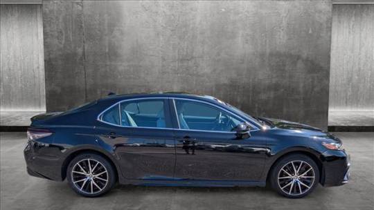 2021 Toyota Camry se nightshade