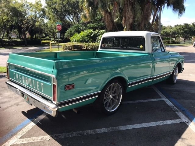chevrolet c10 custom pickup