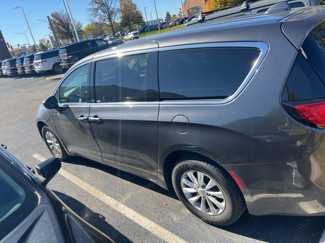 2019 chrysler pacifica touring plus