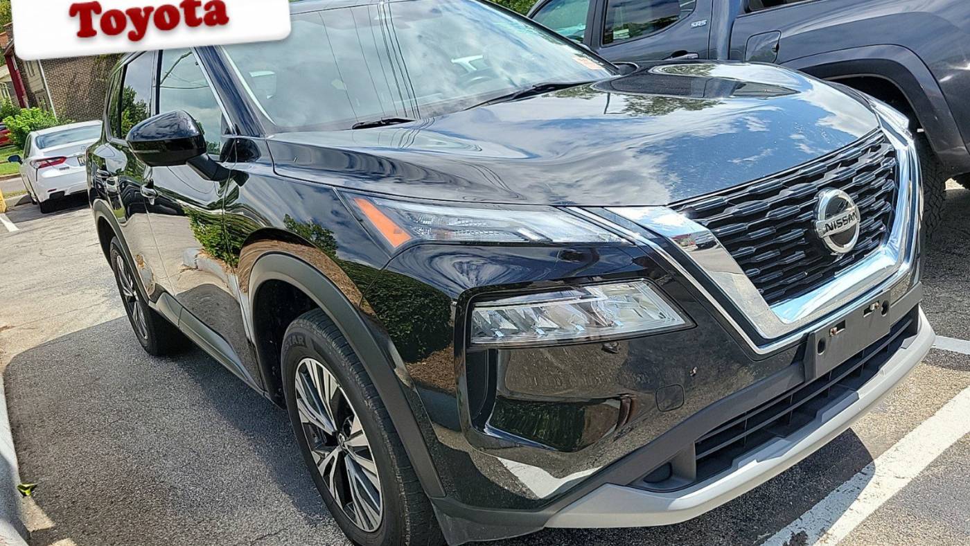2021 nissan rogue sv