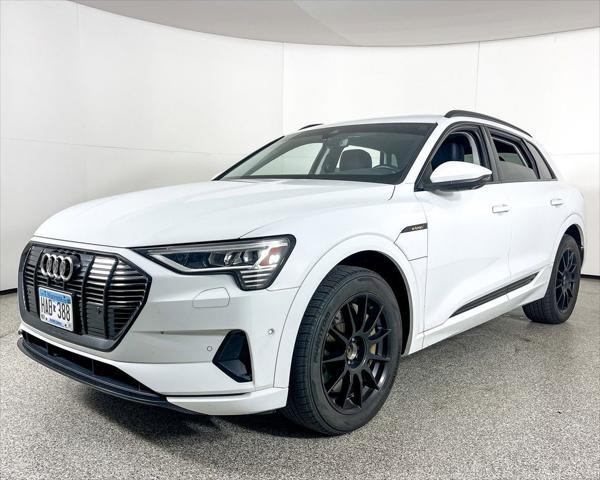2022 audi e-tron premium