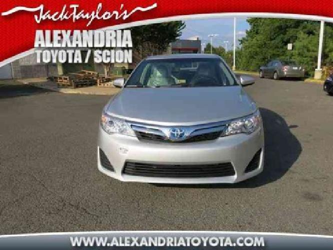 2014 toyota camry hybrid le in alexandria, va