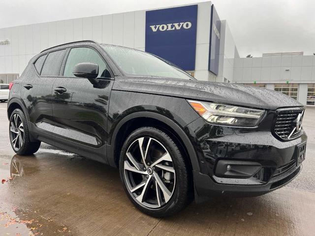 2022 volvo xc40 t5 r-design