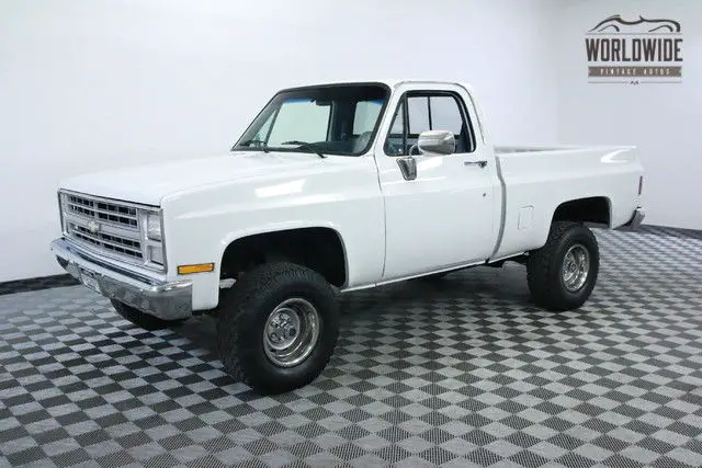 1987 white restored fuel injected ac auto!