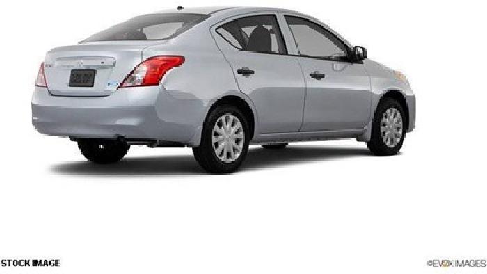 2014 nissan versa s in los angeles, ca