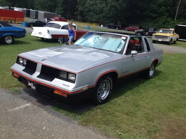 1984 oldsmobile cutlass calais hurst olds