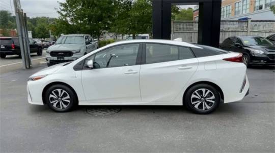 2017 toyota prius prime plus