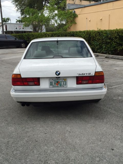 bmw 740il 1993 white - low miliage