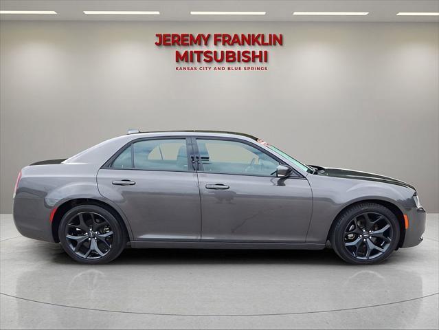 2023 chrysler 300 s