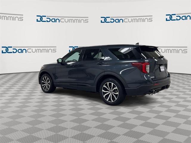 2022 ford explorer st